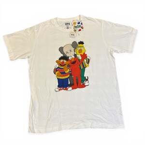 KAWS x Sesame Street x UNIQLO UT Group Character T-Shirt White Size L